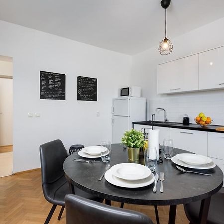 Apartment Ana Vantacici Exteriör bild
